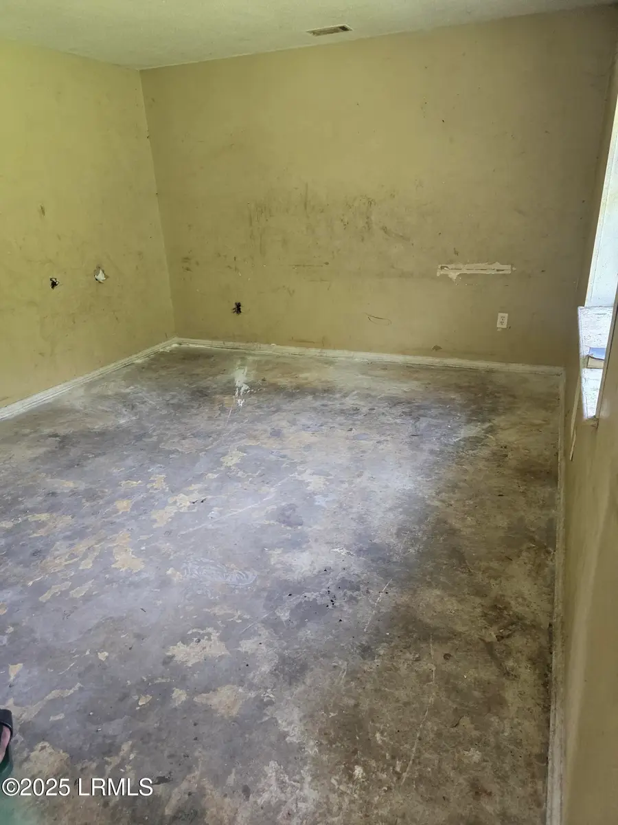 110 Nix Street E, Hampton, SC 29924 - Image #3