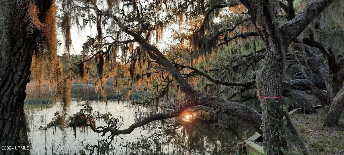 2214 Moss Street, Beaufort, SC 29902 - Image #1