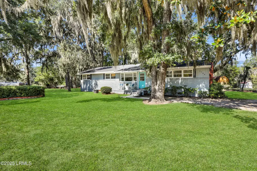 1704 Camellia Road, Beaufort, SC 29902 - Image #3