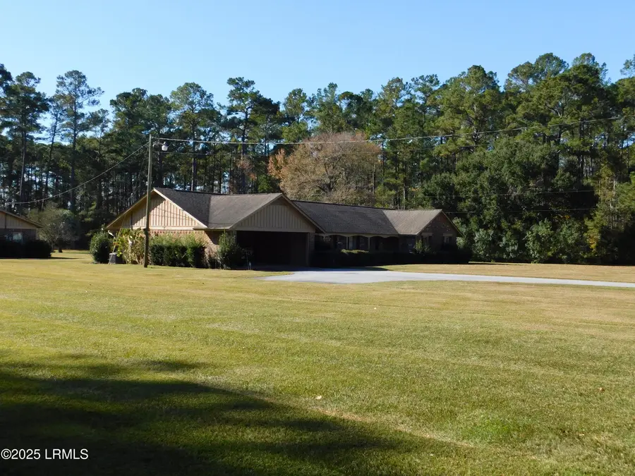 1608 Smiths Crossing, Ridgeland, SC 29936 - Image #3