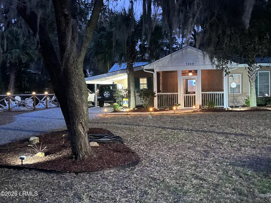 1309 Newcastle Street, Beaufort, SC 29902 - Image #2