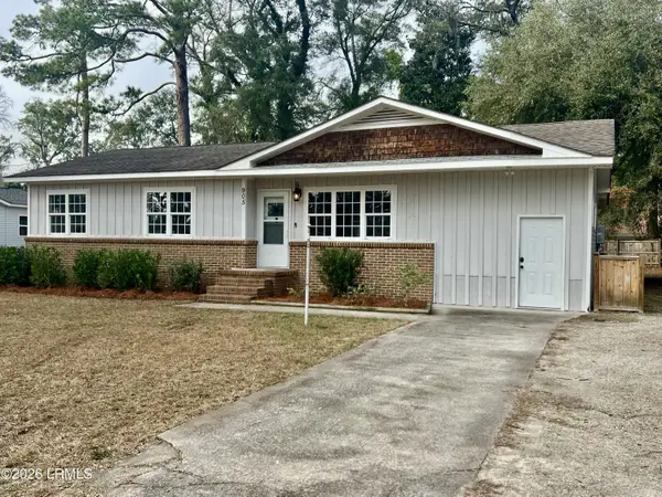 905 Belleview Circle W, Beaufort, SC 29902