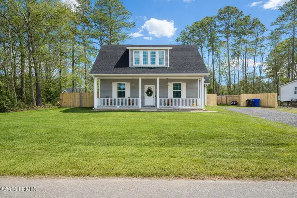 6109 Smith Rd, Ravenel, SC 29470