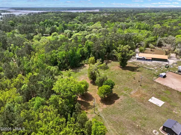 98 Alston Road, Beaufort, SC 29907