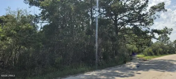 68 Airport Circle, Beaufort, SC 29907