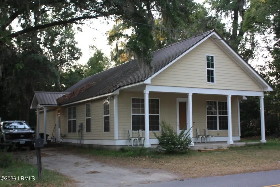 61 S Perry Street, Ridgeland, SC 29936 - #3