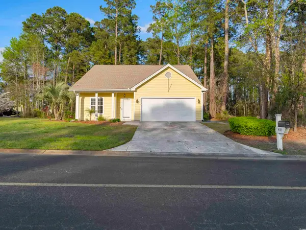 4533 Greenbriar Dr., Little River, SC 29566