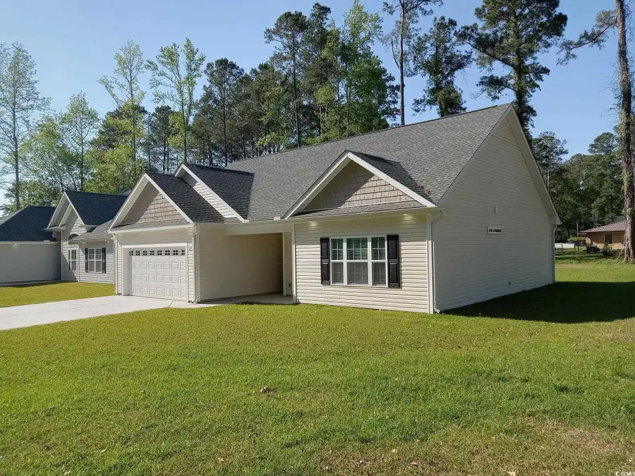 525 Vineland Dr, Whiteville, NC 28472 - #3