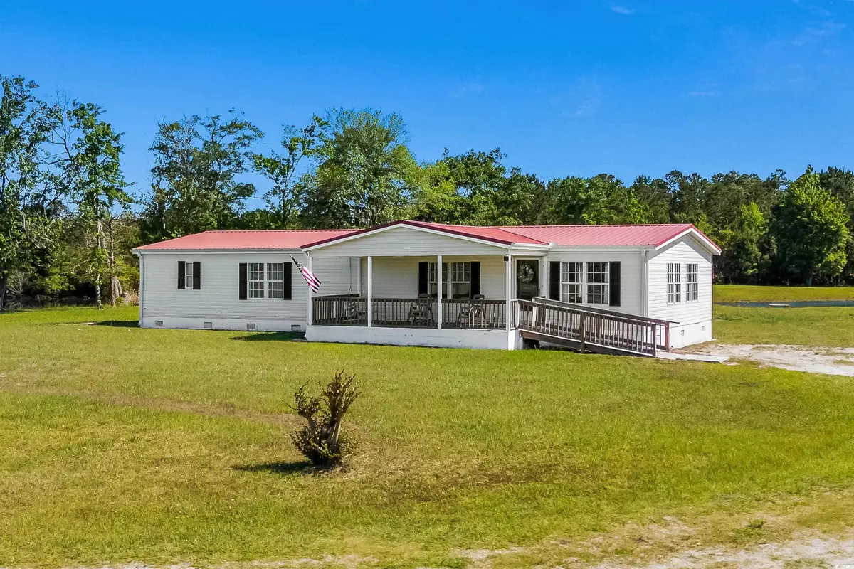 1099 Bonnie Bay Rd., Loris, SC 29569 - #1