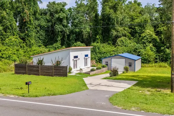 709 Highway 90, Conway, SC 29526