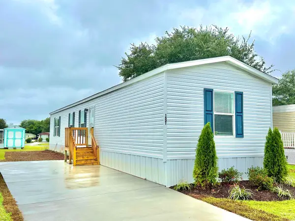 1521 Norris Ave., North Myrtle Beach, SC 29582