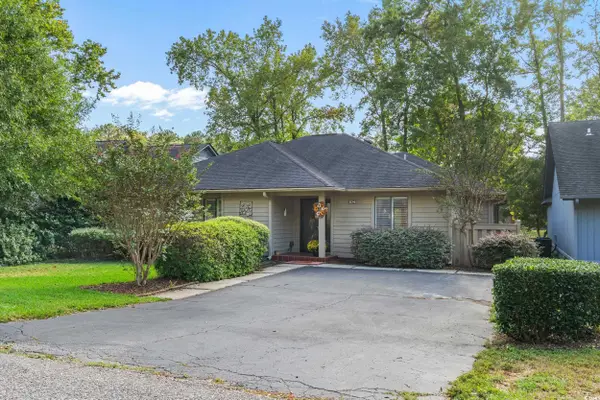 104 Hickory Dr., Conway, SC 29526