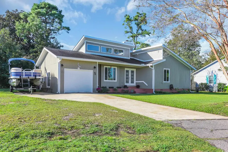 609 Bay St., North Myrtle Beach, SC 29582 - #2