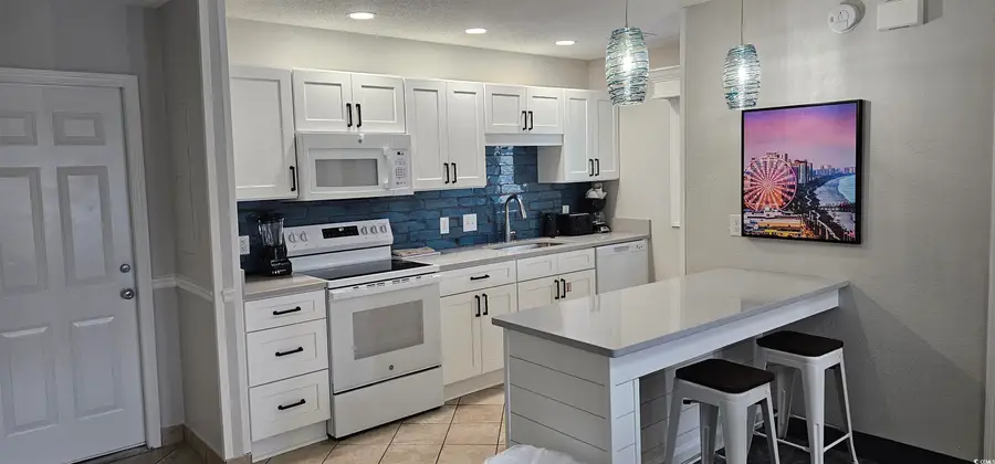 218 Double Eagle Dr., Surfside Beach, SC 29575 - Image #2