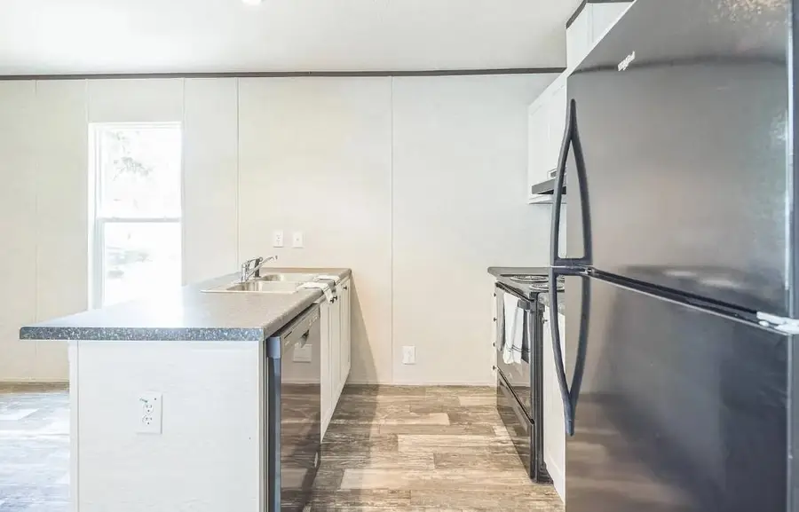 600 Ermine Rd, West Columbia, SC 29170 - Image #2