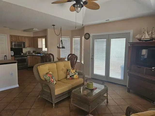 927 Edge Dr., North Myrtle Beach, SC 29582 - #2