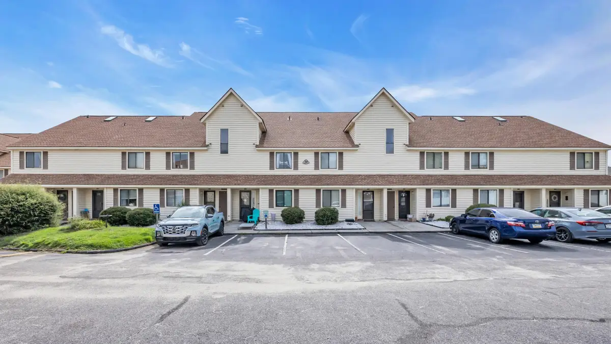 510 Fairwood Lakes Dr. #20F, Myrtle Beach, SC 29588 - Image #1