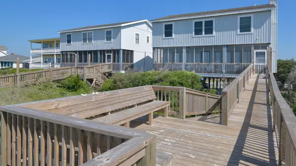 941 W Ocean Blvd., Holden Beach, NC 28462