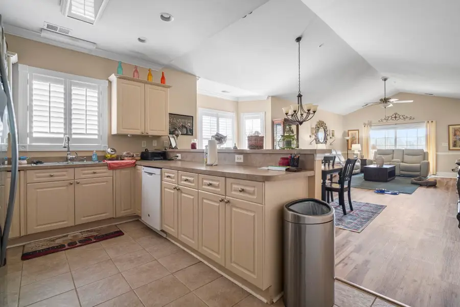 4843 Luster Leaf Circle #401, Myrtle Beach, SC 29577 - Image #2