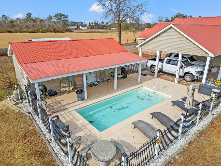 795 Dog Bluff Rd., Galivants Ferry, SC 29544 - #3