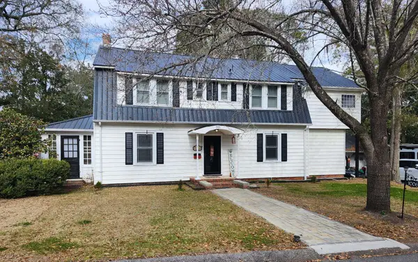 1006 10th Ave., Conway, SC 29526