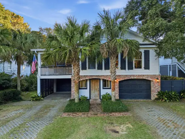 92 Channel Bluff Ave., Pawleys Island, SC 29585