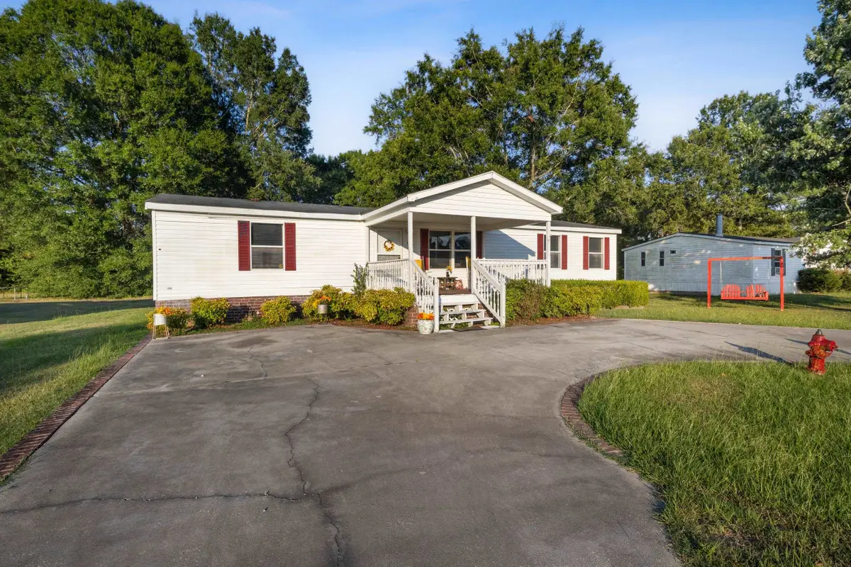 1109 Southwood Dr., Marion, SC 29571 - #1