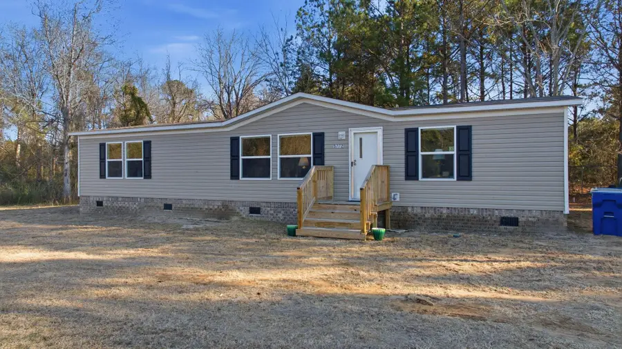 5772 Valley Forge Rd., Aynor, SC 29511 - #3