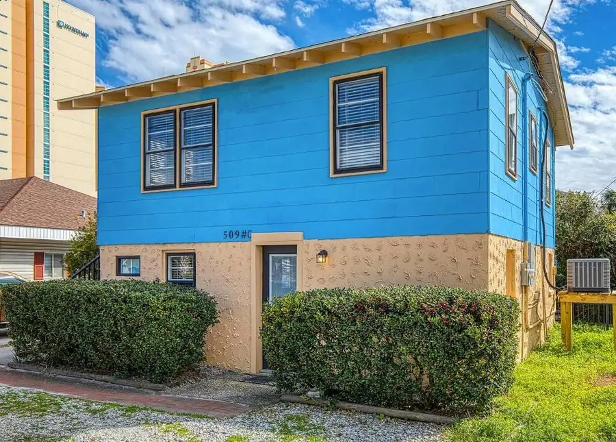 509 Hillside Dr., North Myrtle Beach, SC 29582 - #3