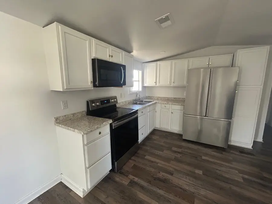 101 Dubbs Ave, West Columbia, SC 29169 - #3