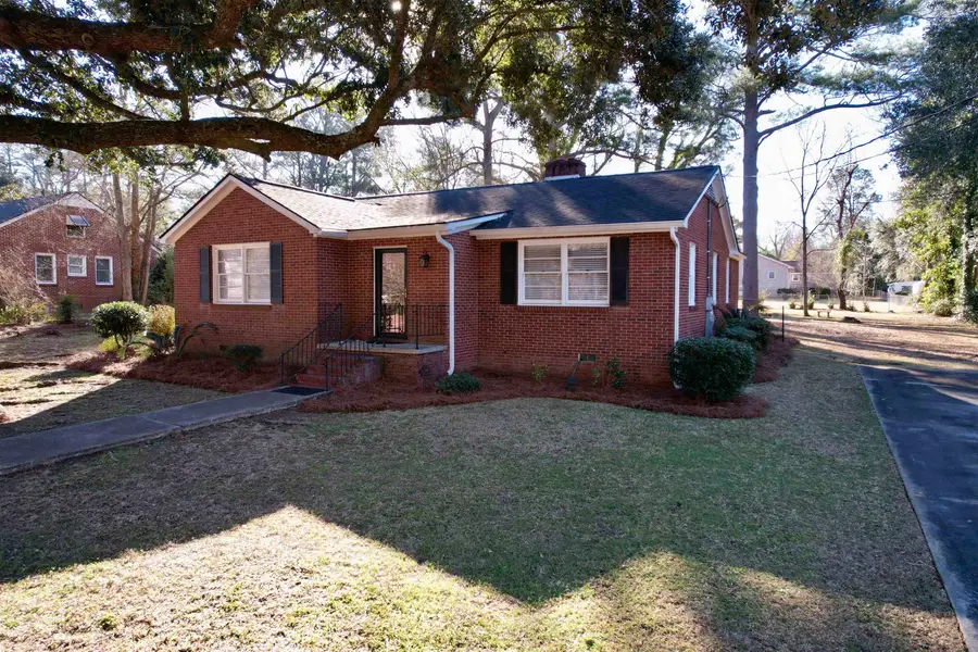 517 Singleton Ave, Kingstree, SC 29556 - #3