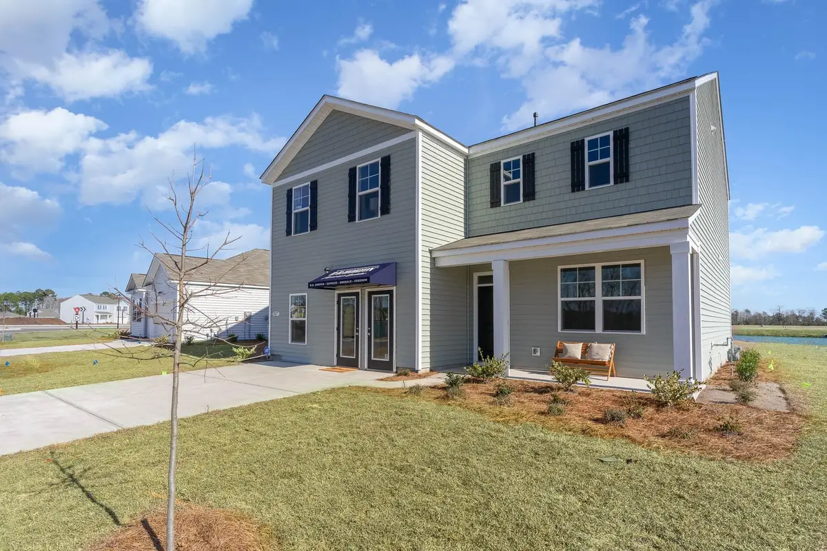 1027 Ridgeford Dr., Conway, SC 29526 - #1