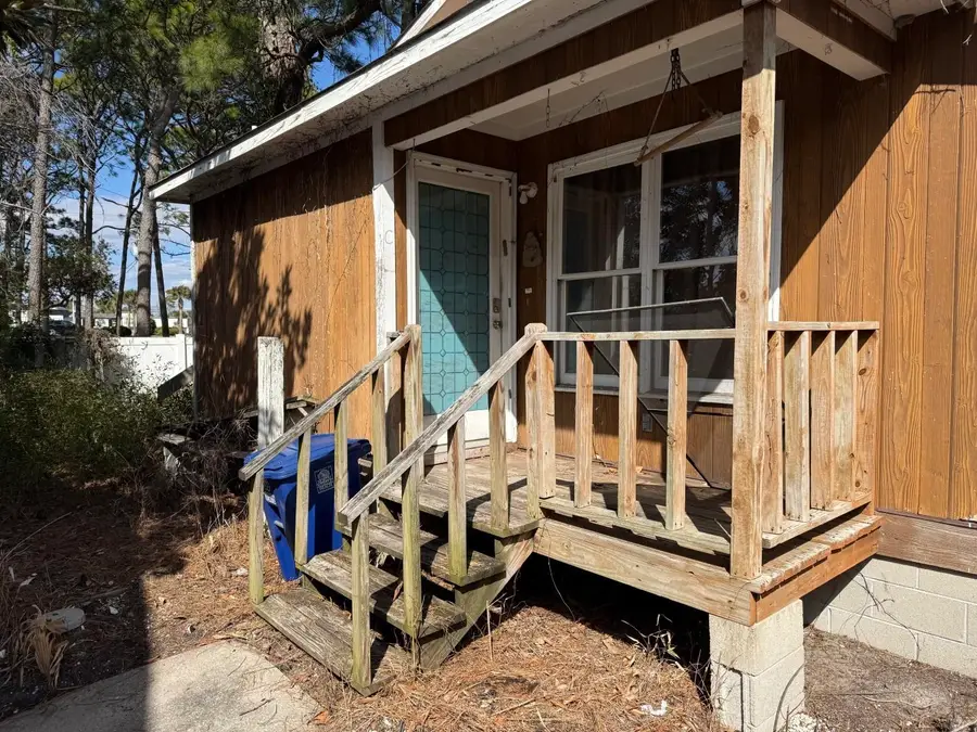 2008 Edge Dr., North Myrtle Beach, SC 29582 - #2