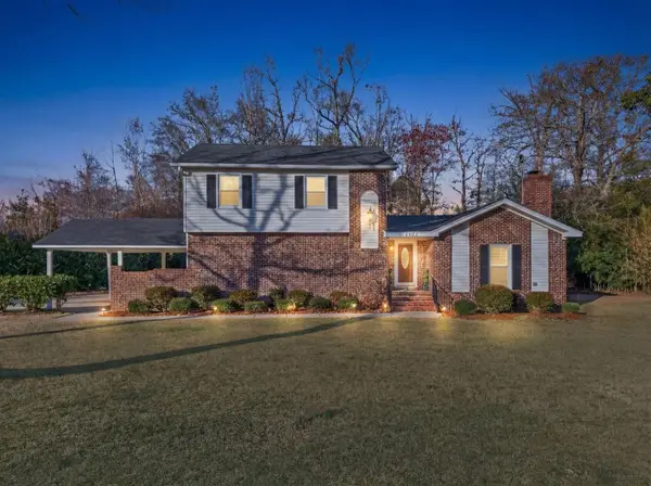 2402 South Hallmark Dr, Florence, SC 29505