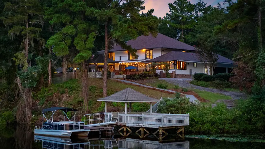 302 Mohican Dr., Georgetown, SC 29440 - #2