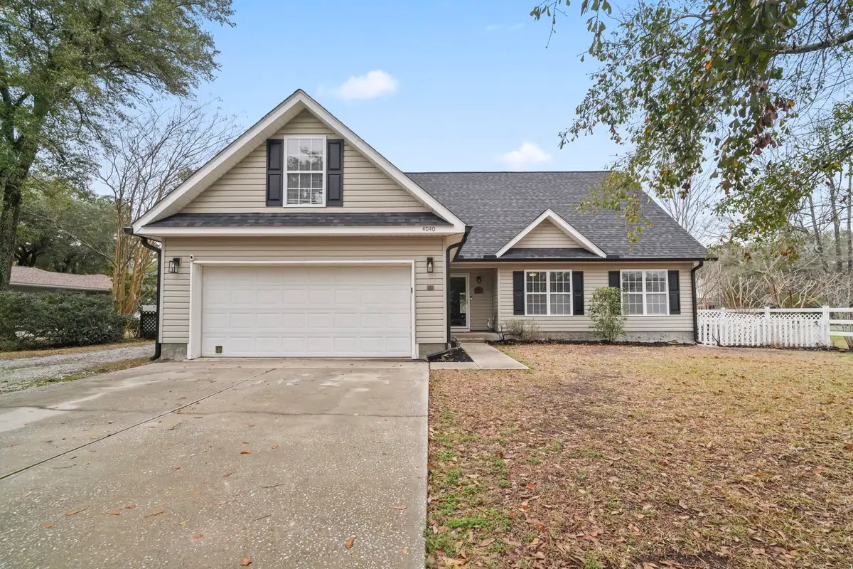 4040 Longleaf Ln., Murrells Inlet, SC 29576 - #1
