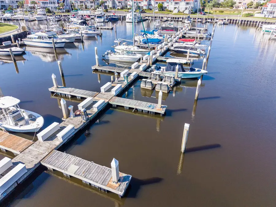 4396 Baldwin Ave., Little River, SC 29566 - #3
