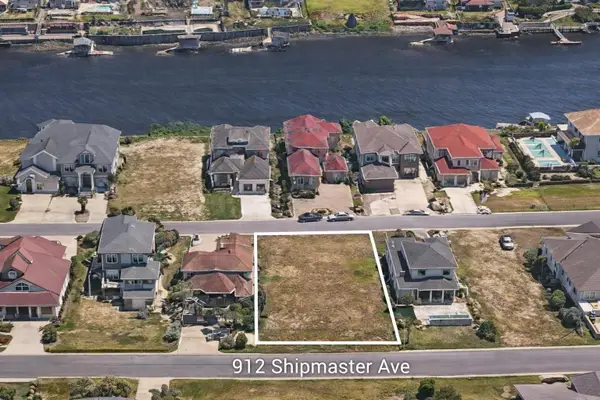 912 Shipmaster Ave., Myrtle Beach, SC 29579