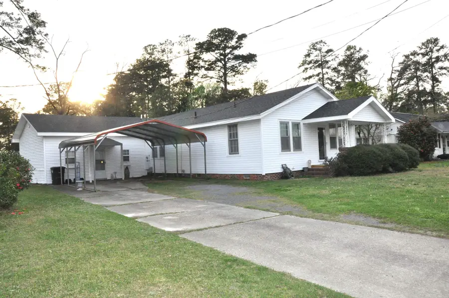 910 Sandy Bluff Rd., Mullins, SC 29574 - #3