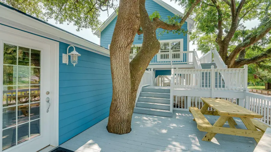 304 2nd Ave. S, North Myrtle Beach, SC 29582 - #2