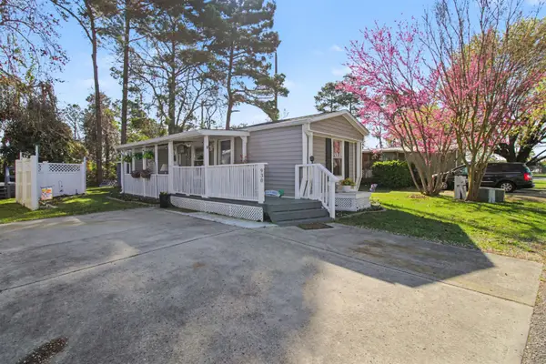 930 Foxfire Dr., North Myrtle Beach, SC 29582