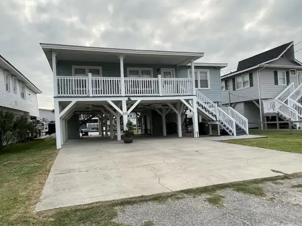305 56th Ave. N, North Myrtle Beach, SC 29582