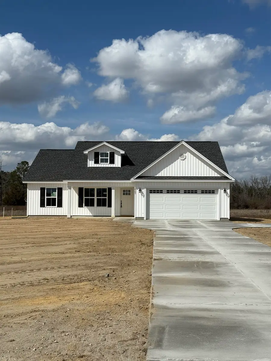 3793 Valley Forge Rd., Aynor, SC 29511 - #2