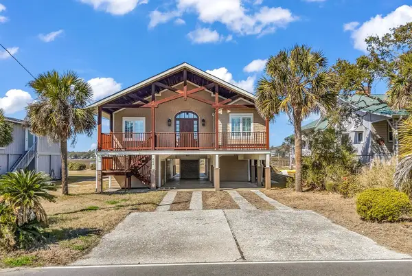664 S Dogwood Dr., Garden City Beach, SC 29576