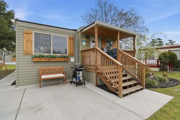 1413 Circle Dr., North Myrtle Beach, SC 29582