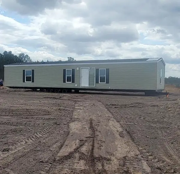 5600 Joyner Swamp Rd., Galivants Ferry, SC 29544