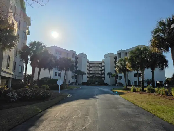 741 Retreat Beach Circle, Pawleys Island, SC 29585