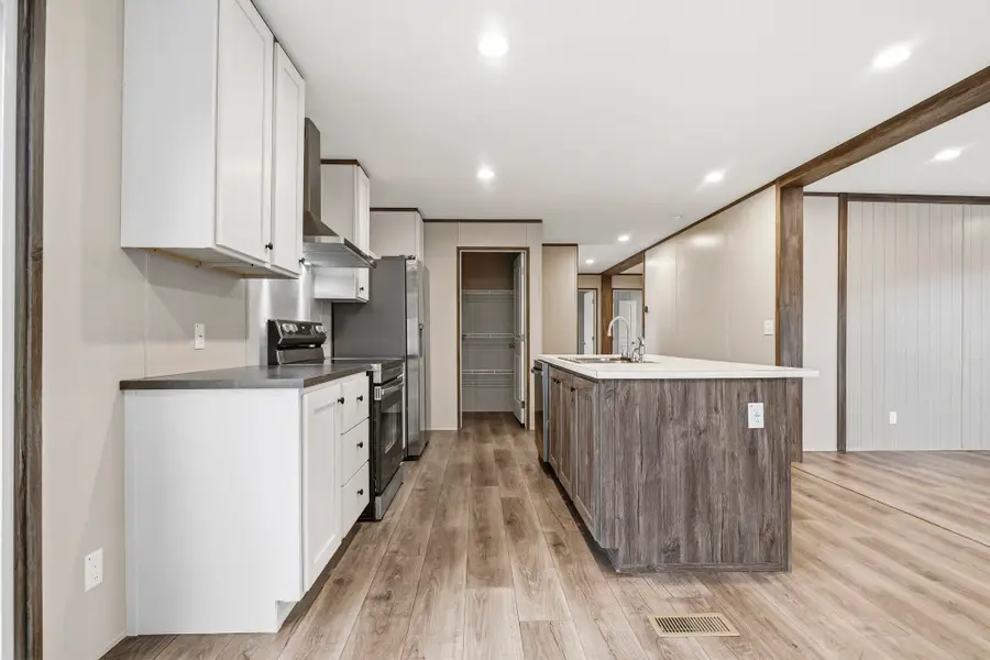 7306 Bellair Dr., Nichols, SC 29581 - #2