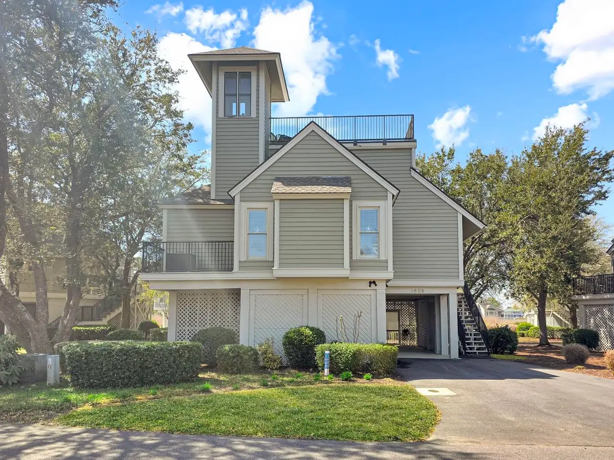 1608 Harbor Dr., North Myrtle Beach, SC 29582 - #1