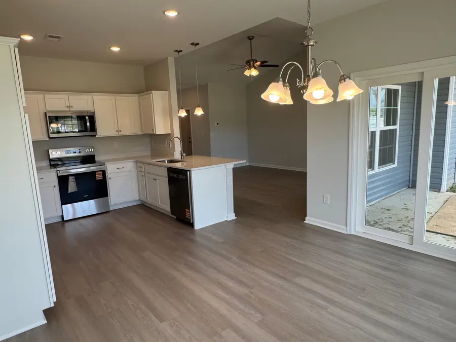 704 Fair Weather Dr, Conway, SC 29527 - #2